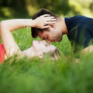 Meisterung des Spiels der Liebe: Entwirrung der Komplexitäten in Beziehungen